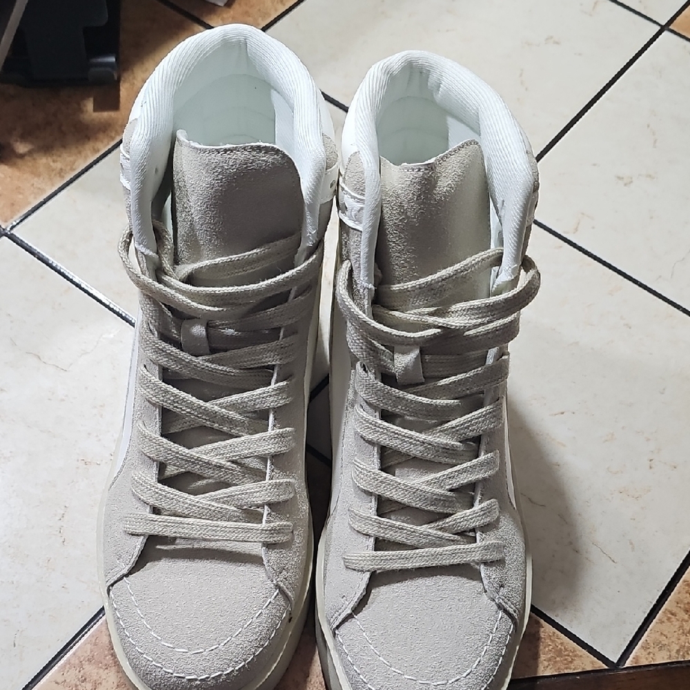 Modern Rebel  High-Top Design